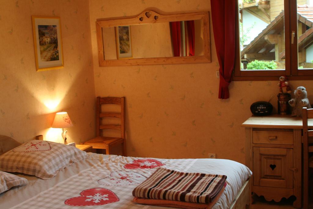 Chambre D'Hotes "Les Crets" Mercury-Gémilly Exterior foto